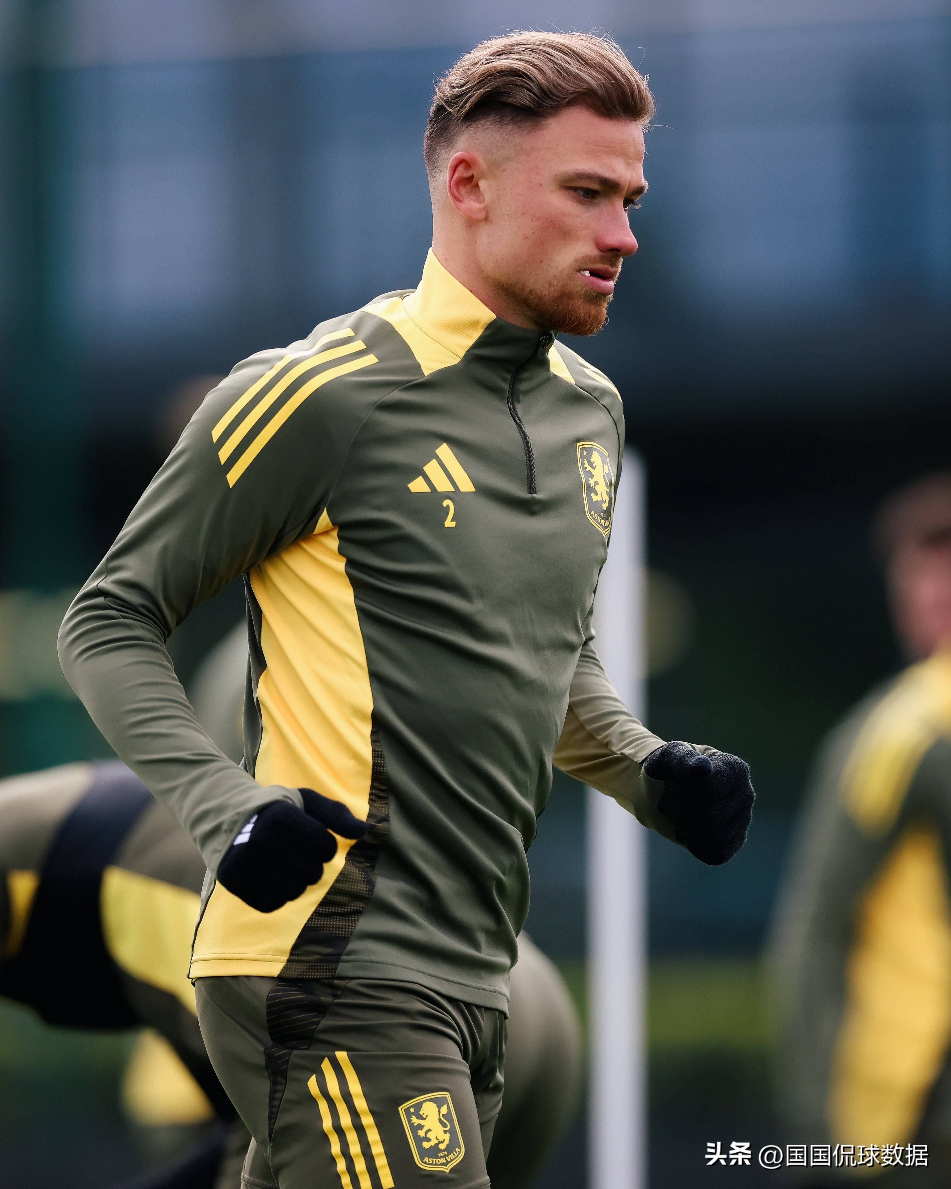 Tianbo Sports-关键时刻法兰克福备战足总杯阿斯顿维拉强势反弹备战国王杯，现场解说直呼：摩纳哥集结日队长鼓劲的简单介绍